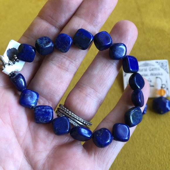 Natural Gems Lapis Camilian Bracelet and Earrings Set - Picture 4 of 6